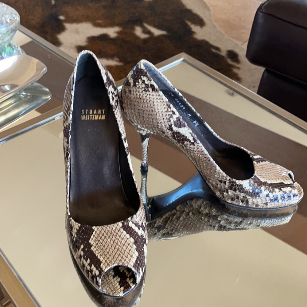 Stuart Weitzman Python Pumps Beige Size 8.5 Cute - image 1